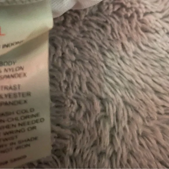 Aerie Floral Bikini Top with Black Accents - Picture 4 of 4